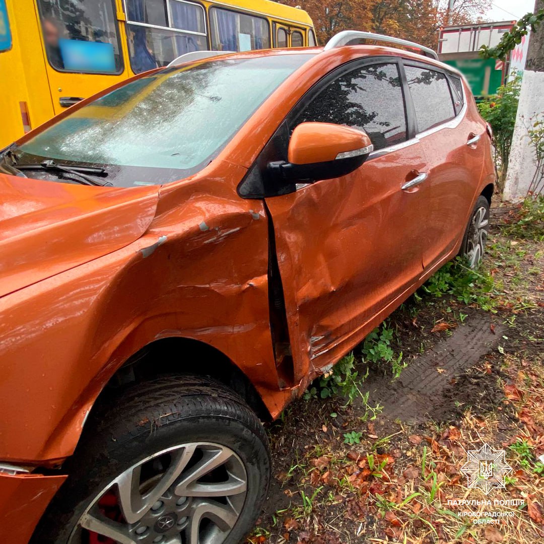 Водійка автомобіля Jac стала винуватицею потрійної ДТП у Кропивницькому