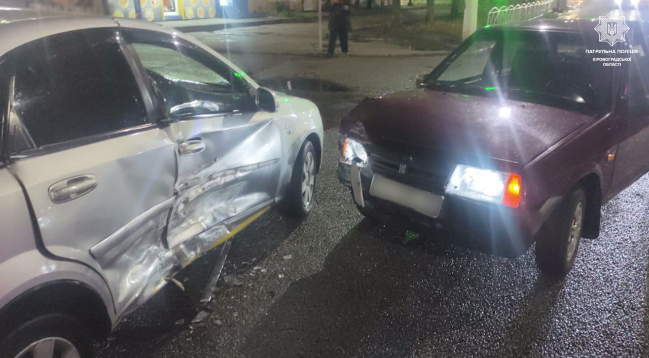 На Вокзальній не розминулися легковики