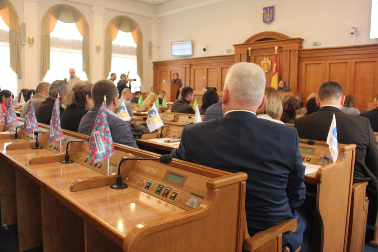 Виділити два гектари землі військовим та їх сім’ям: В облраді підтримали звернення до Верховної ради