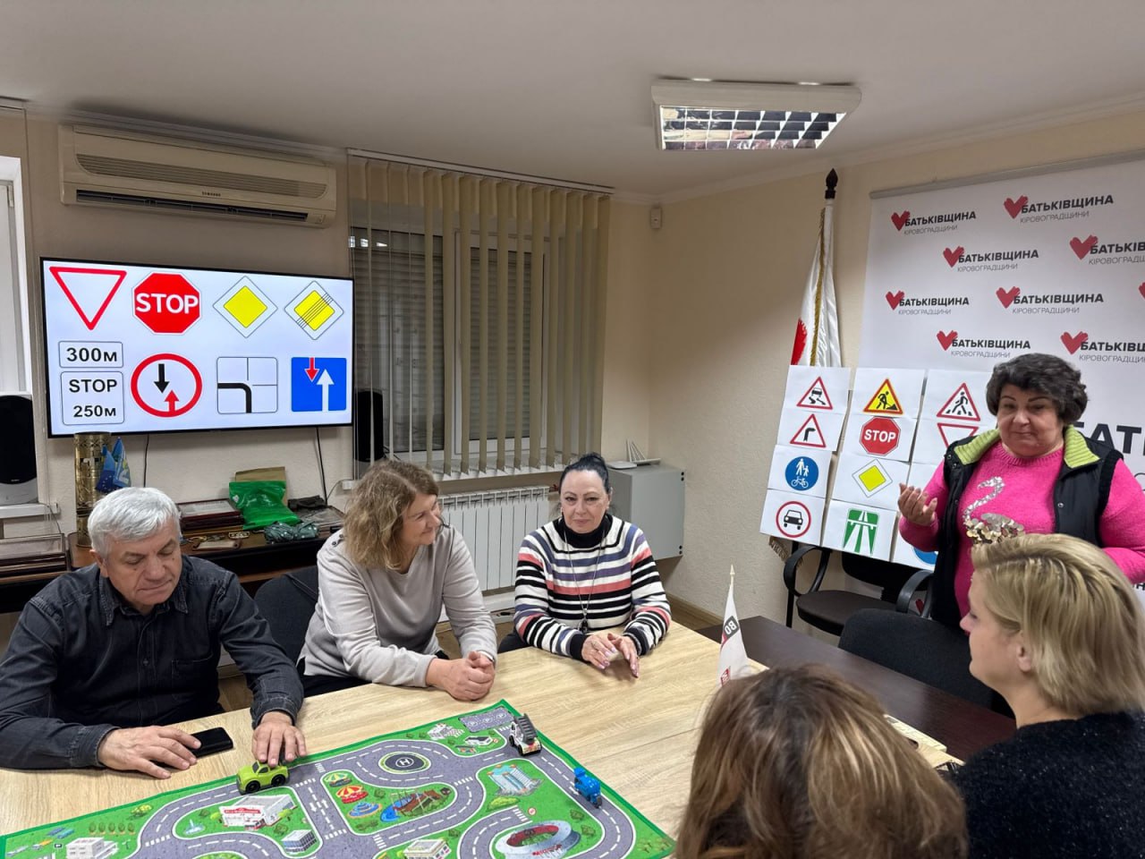 День автомобіліста у Кропивницькому: досвідчені водії ділилися секретами безпечного керування