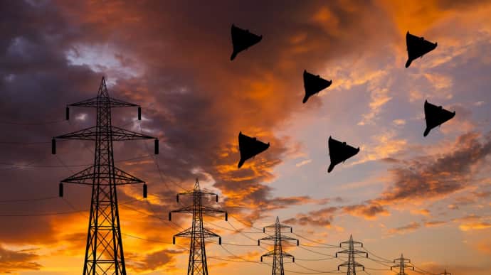 Через атаку по Кіровоградщині виникли пожежі на двох трансформаторах