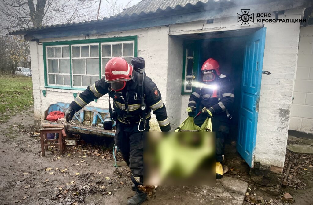 У пожежi на Кiровоградщинi загинула дiвчинка, троє дорослих травмовано