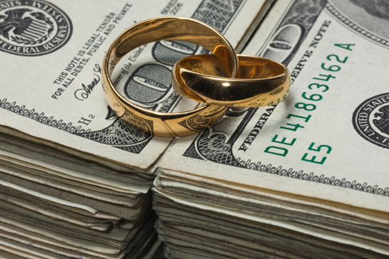 На Кiровоградщинi судитимуть жiнку, яка за грошi пропонувала фiктивний шлюб