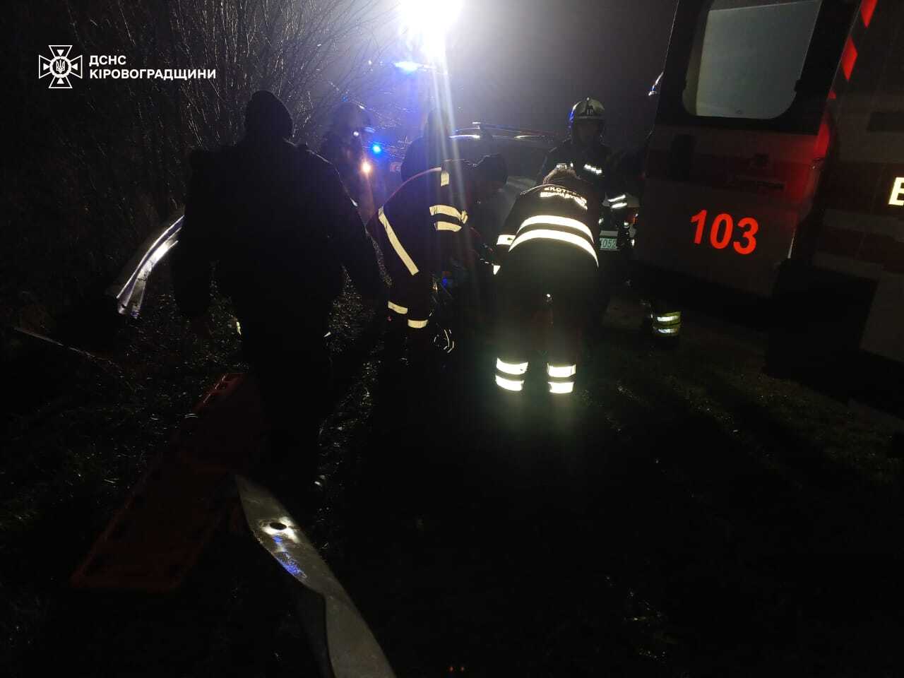 У Кропивницькому районi рятувальники деблокували чоловiка з понiвеченої автiвки