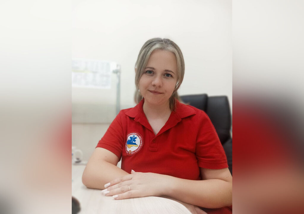 Диспетчерка обласної “екстренки” допомогла реанімувати чоловіка, в якого зупинилося серце