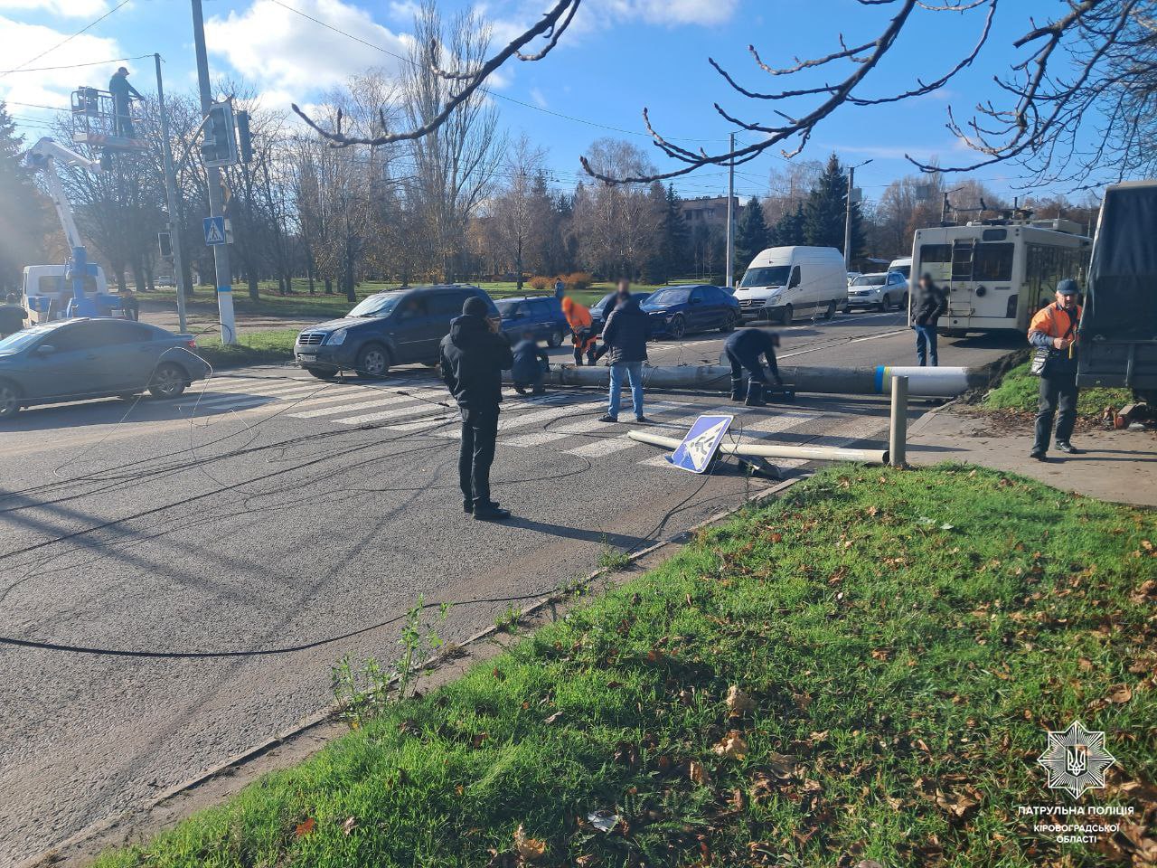 Через ДТП у Кропивницькому перекрили рух транспорту