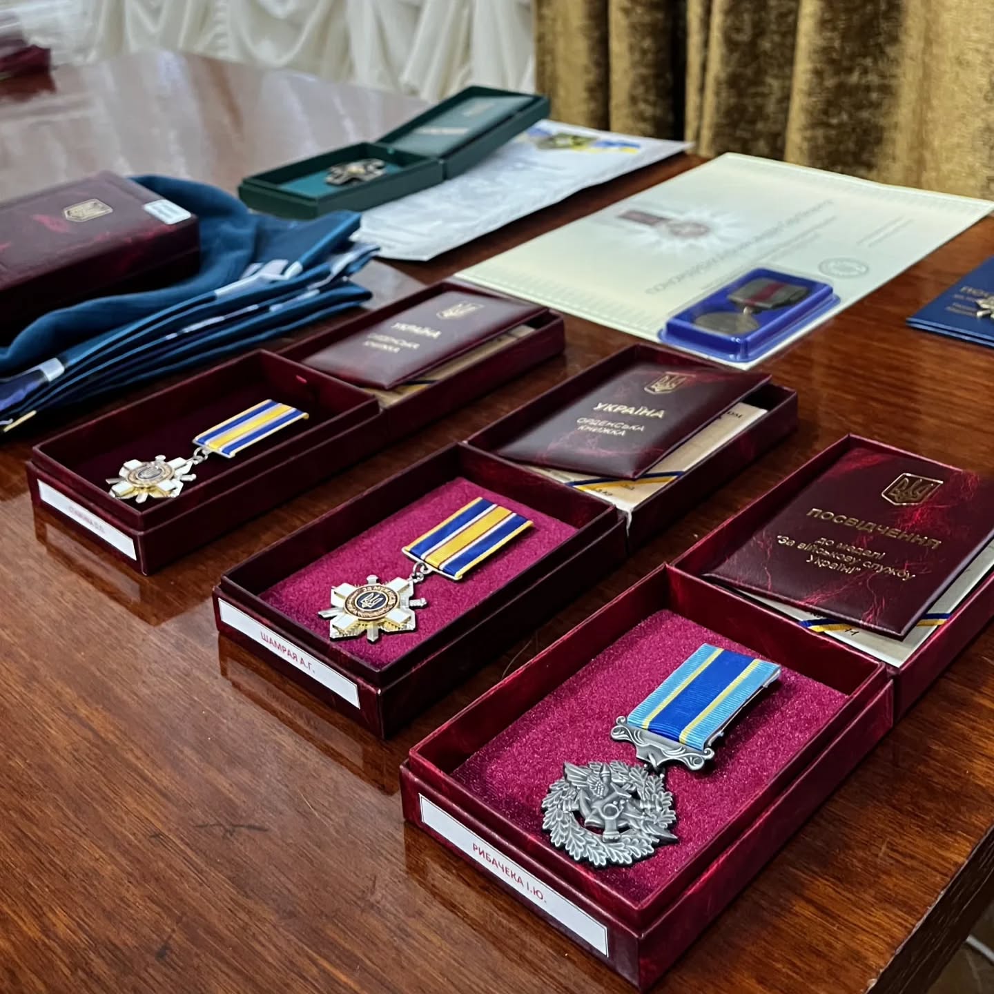 Родинам загиблих та безвiсти зниклих з Кiровоградщини, вручили нагороди