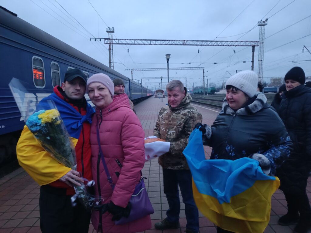 Знам’янська громада зустріла Захисника, звільненого з полону