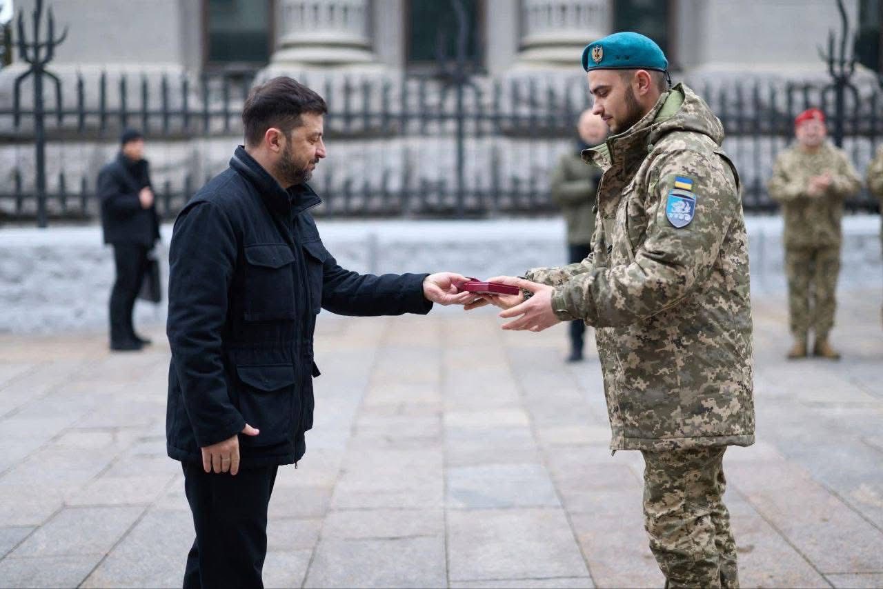 Воїн з Кіровоградщини отримав орден «За мужність» з рук президента