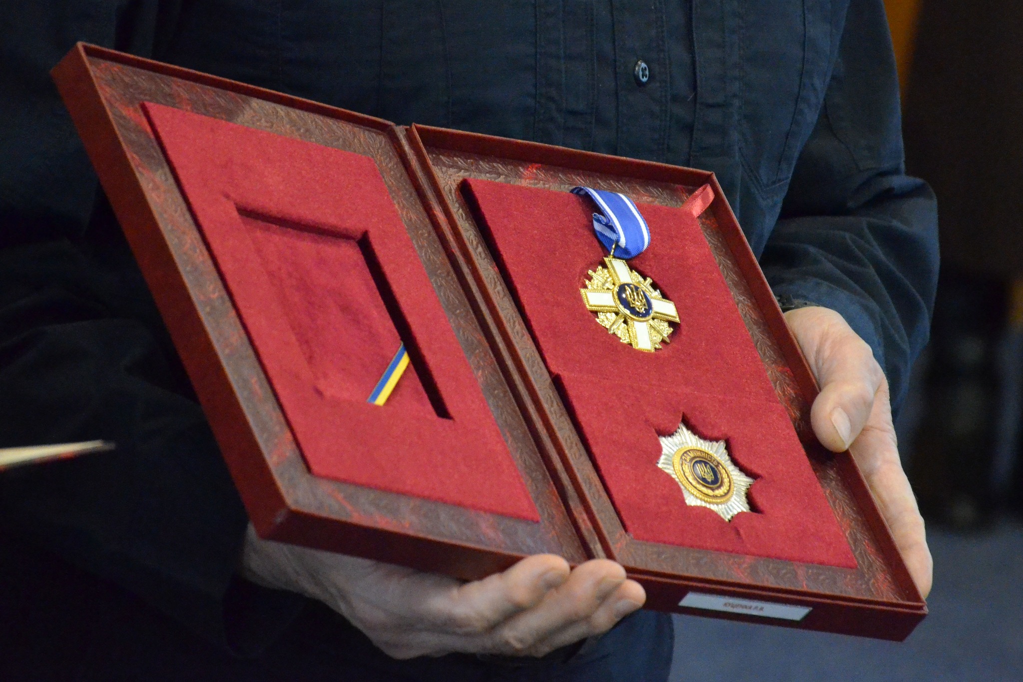 Членам родин загиблих захисників з Кіровоградщини вручили державні нагороди