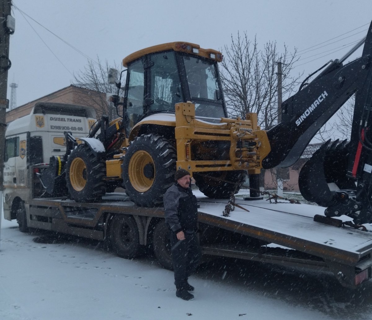 В громадi на Кiровоградщинi придбали екскаватор-навантажувач