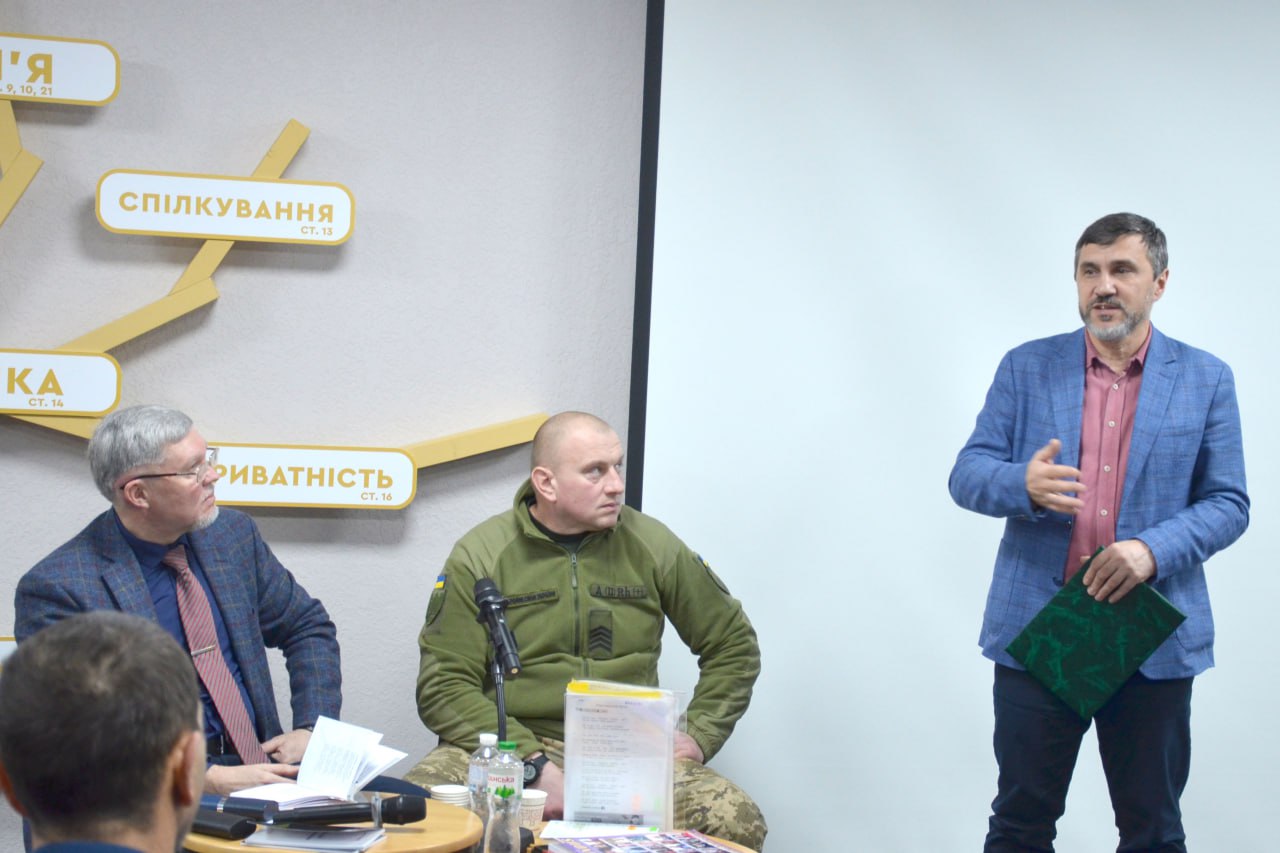 Поезія між вибухами: книжки про війну старшого сержанта Руслана Бродського