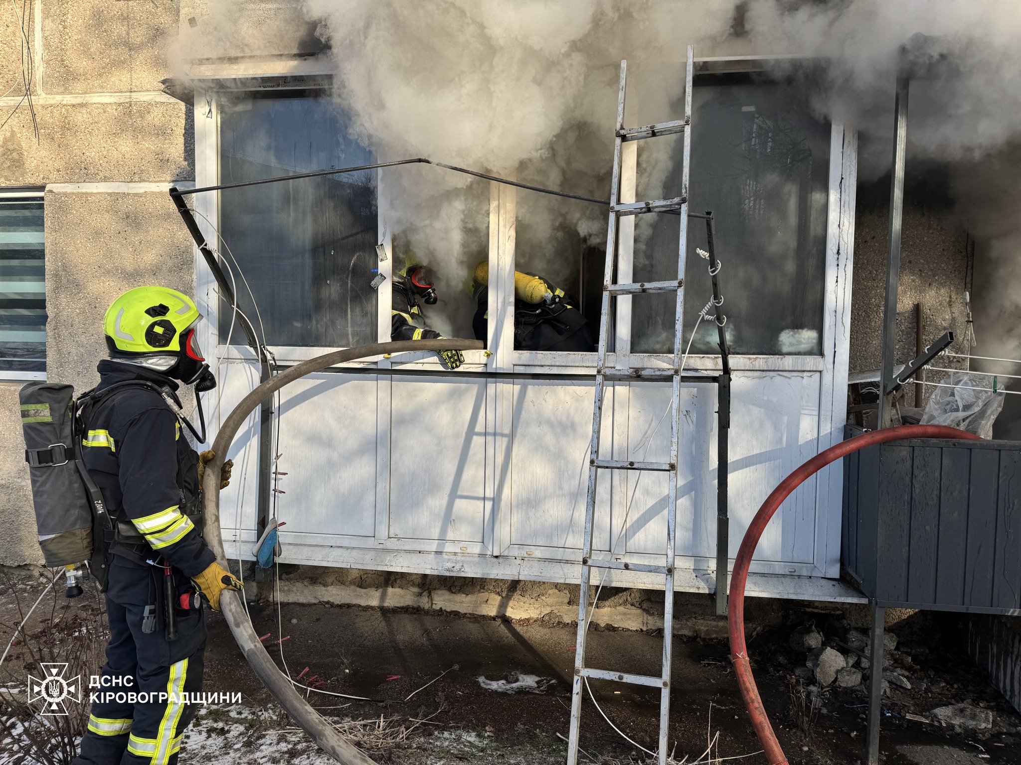 На Кiровоградщинi горiли балкон та автiвки