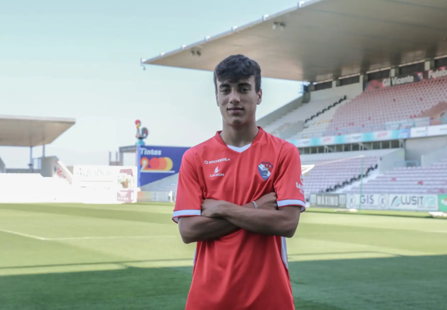 ФК “Олександрiя” зробив пропозицiю щодо гравця португальського клубу