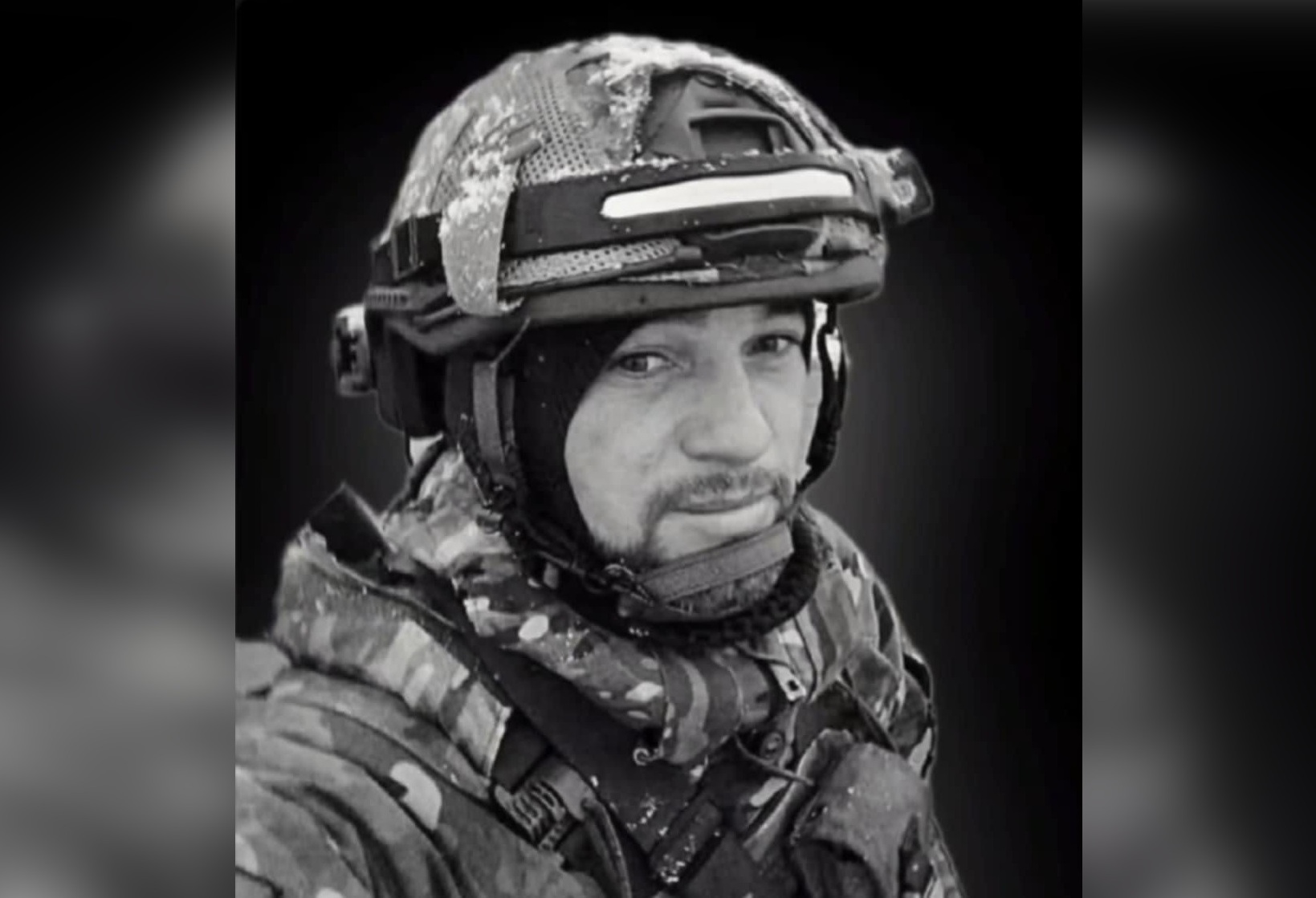 Захисники з Кіровоградщини закликають вшанувати памʼять полеглого побратима