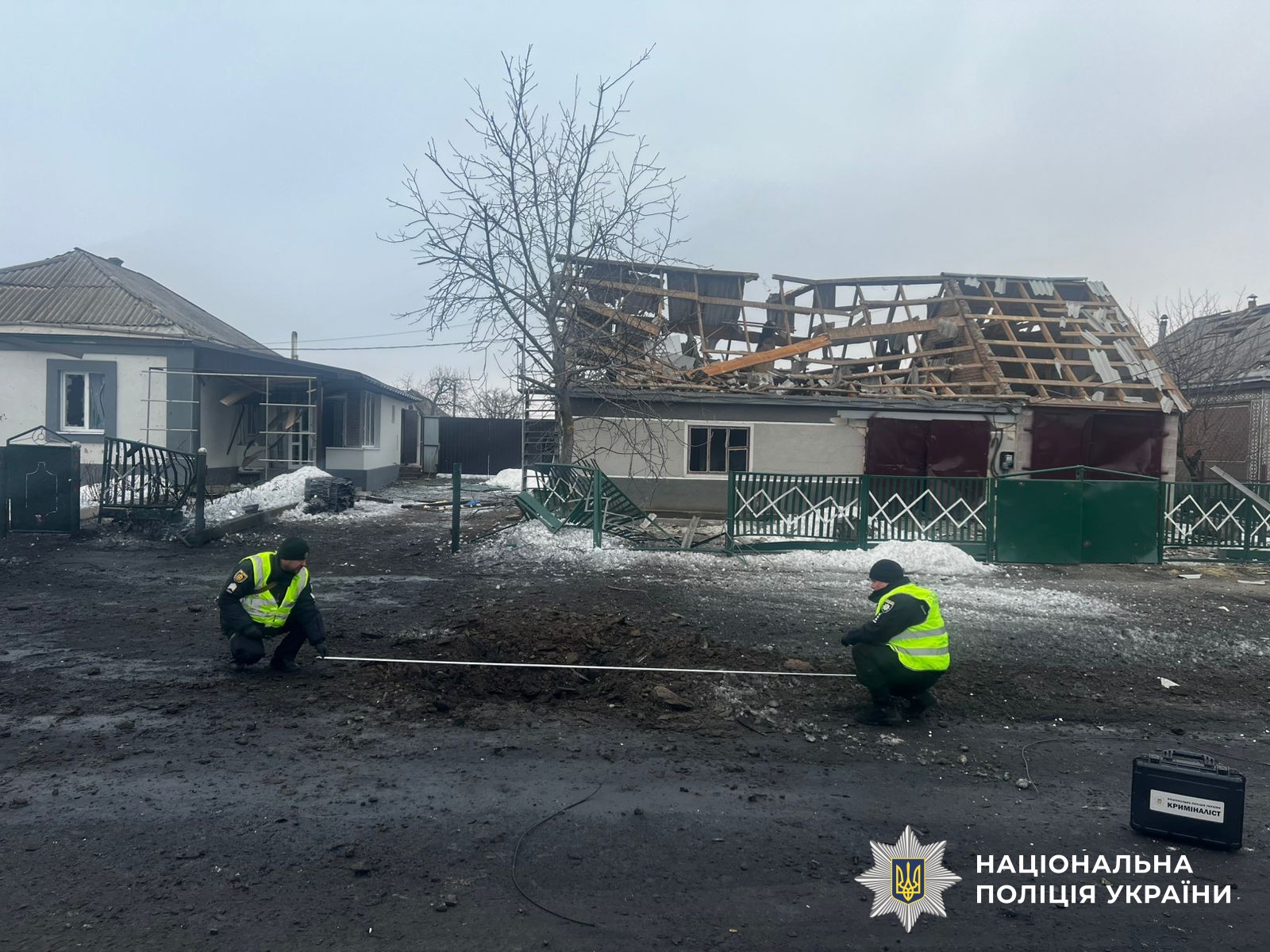 Cлідчі документують наслідки ворожої атаки на Кіровоградщині