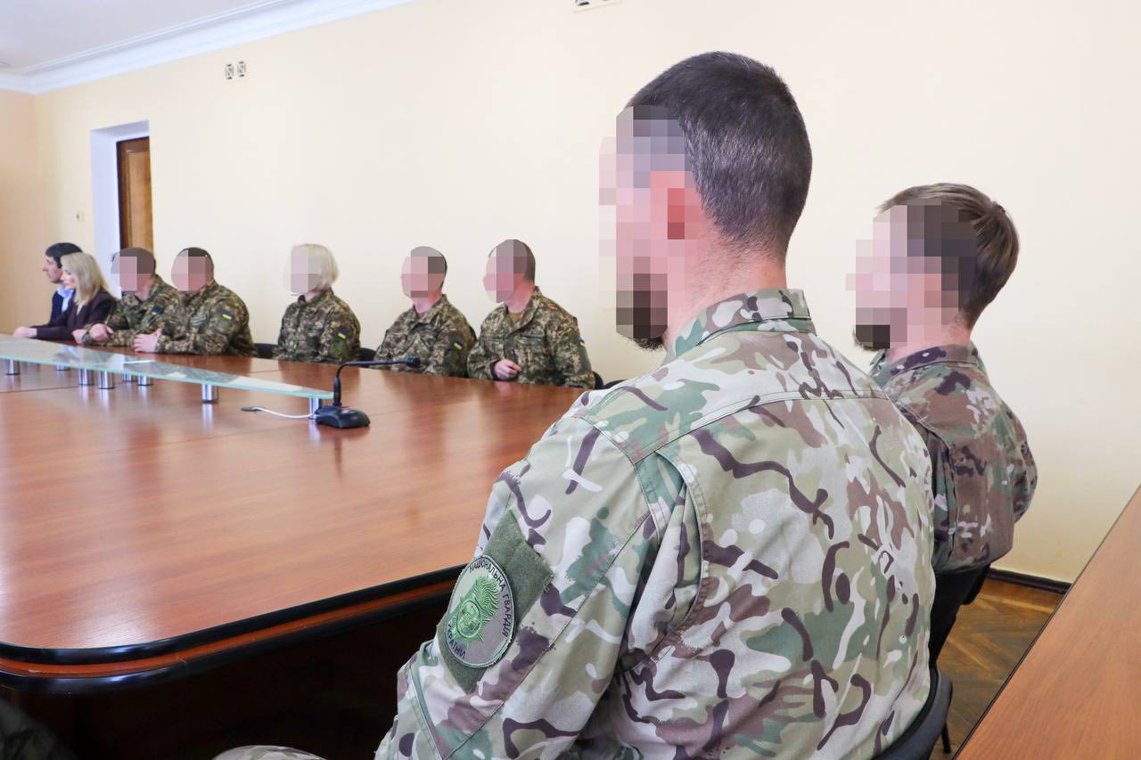 На Кiровоградщинi вручили вiдзнаки бiйцям-спецпризначенцям