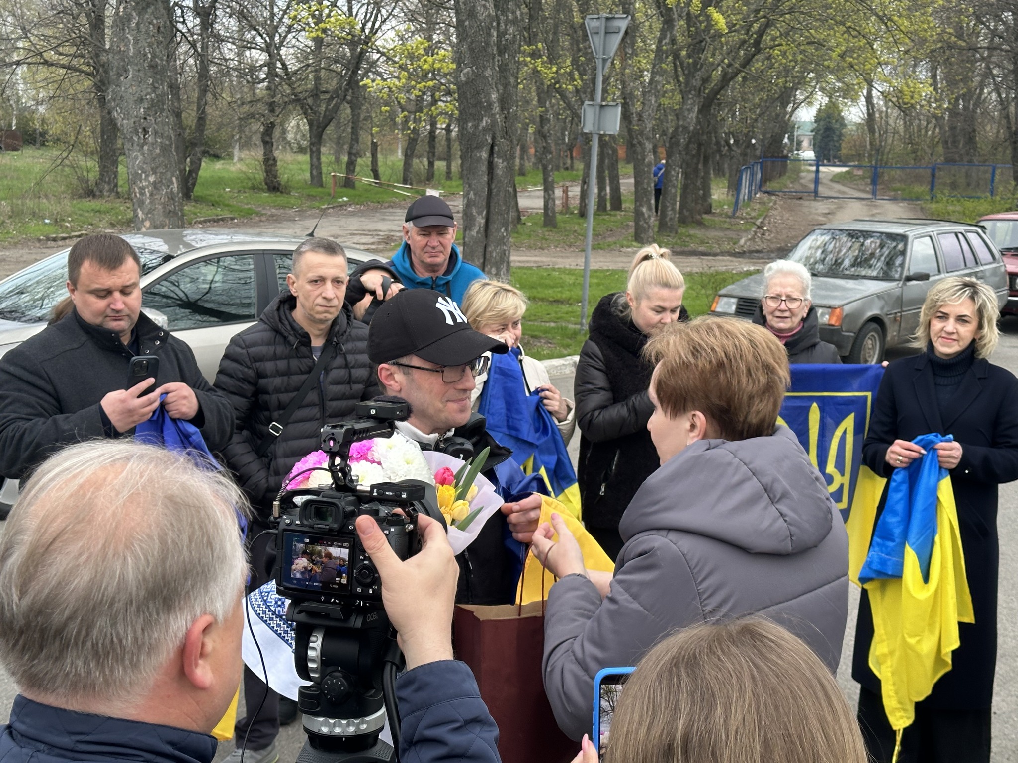 Кропивницька громада зустріла звільненого з полону воїна