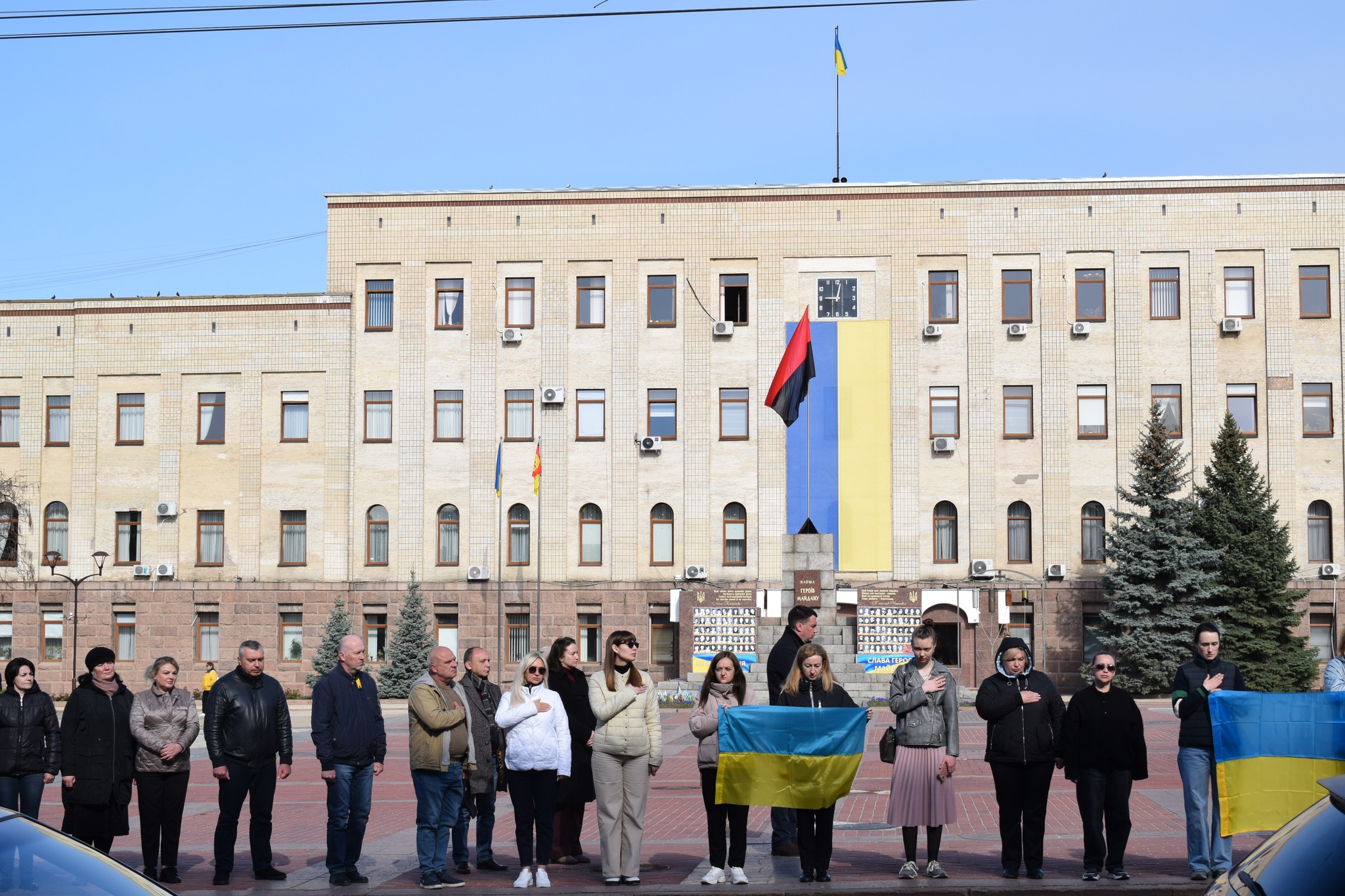 Трьох воїнів провели в останню дорогу у Кропивницькому