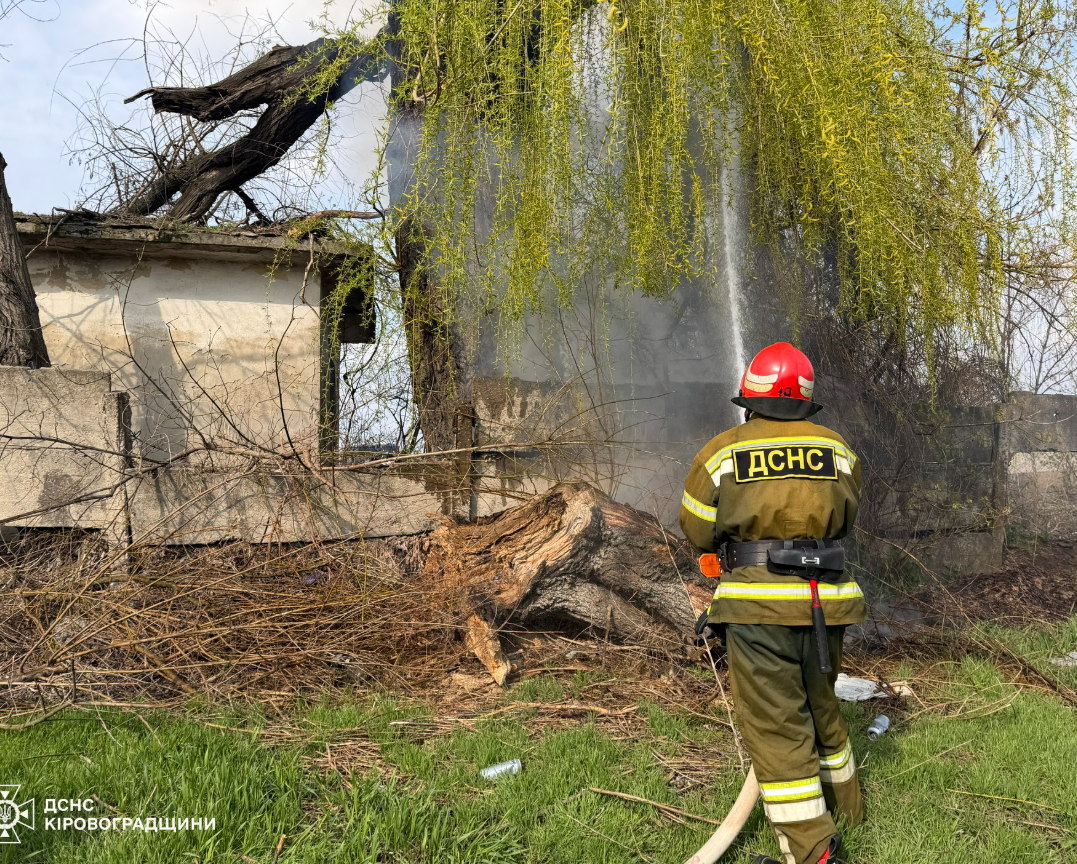 На Кiровоградщинi горiло пiдприємство суха трава та дерево