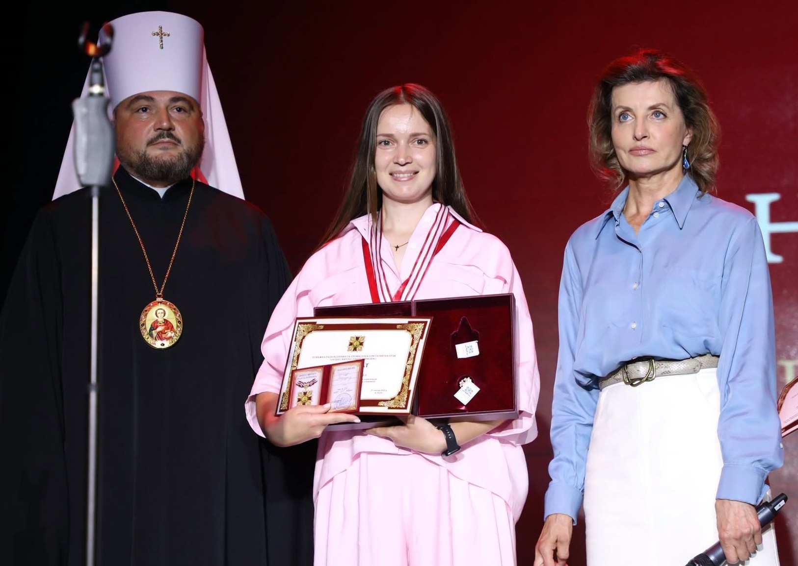 Медики Кіровоградщини здобули престижні всеукраїнські відзнаки “Орден Святого Пантелеймона”
