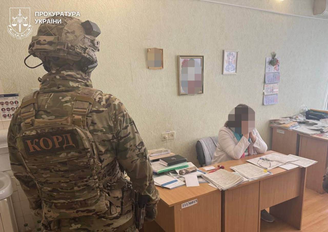 «Липова» інвалідність за $5,5 тисячі: на Кіровоградщині викрили групу з п’яти лікарів