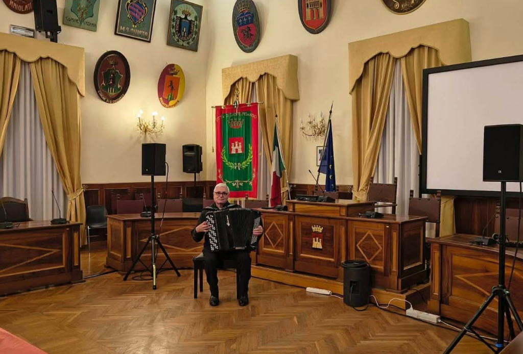 Музикант з Кіровоградщини став переможцем міжнародного конкурсу в Кастельфідардо