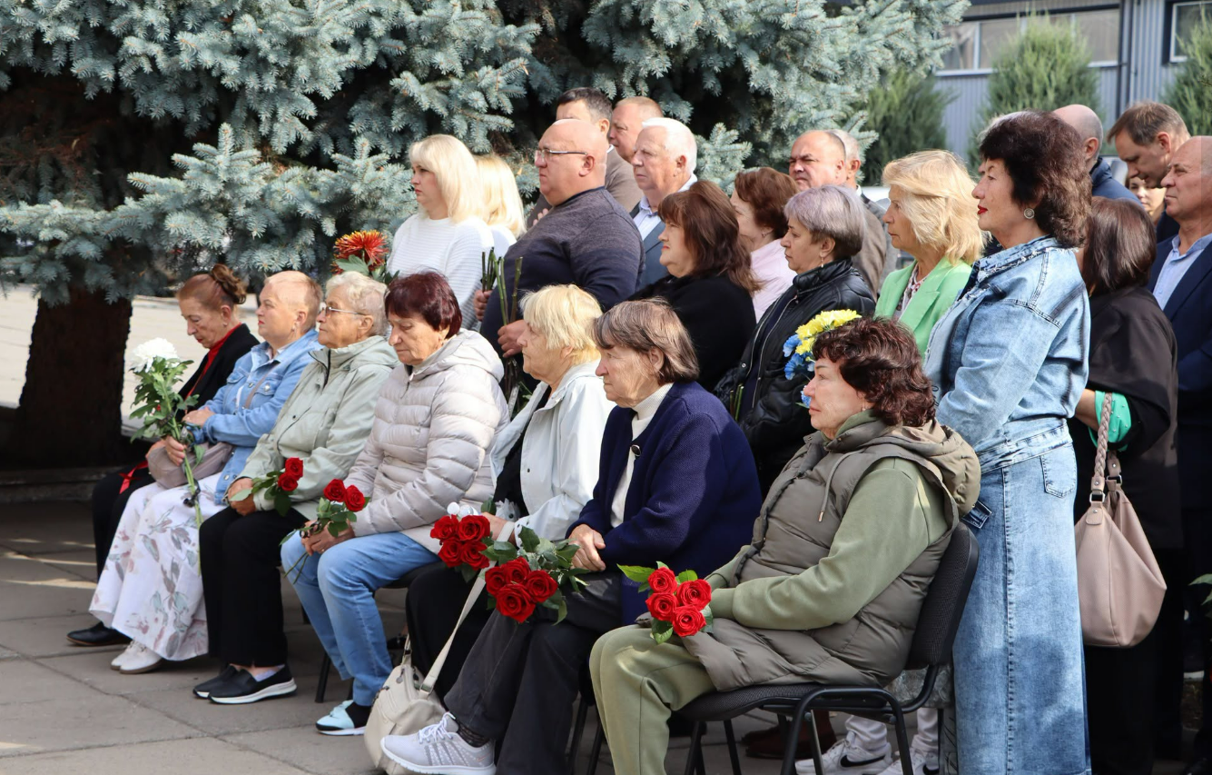 На Кіровоградщині увічнили пам’ять відомого аграрія Володимира Мірошніченка