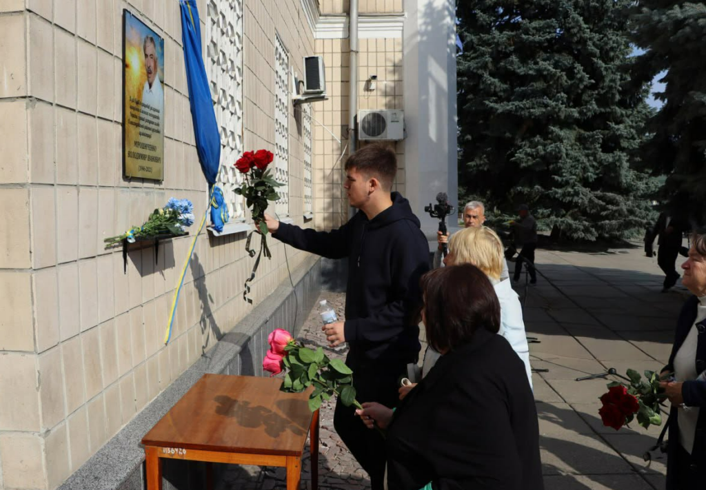 На Кіровоградщині увічнили пам’ять відомого аграрія Володимира Мірошніченка