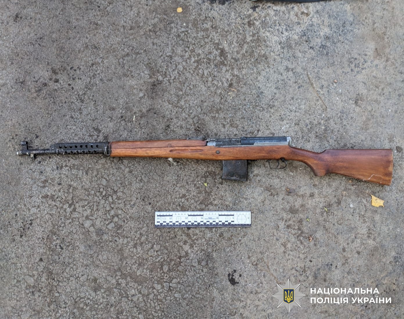 На Кіровоградщині 50-річний чоловік зберігав удома гвинтівки, гранати та тротил