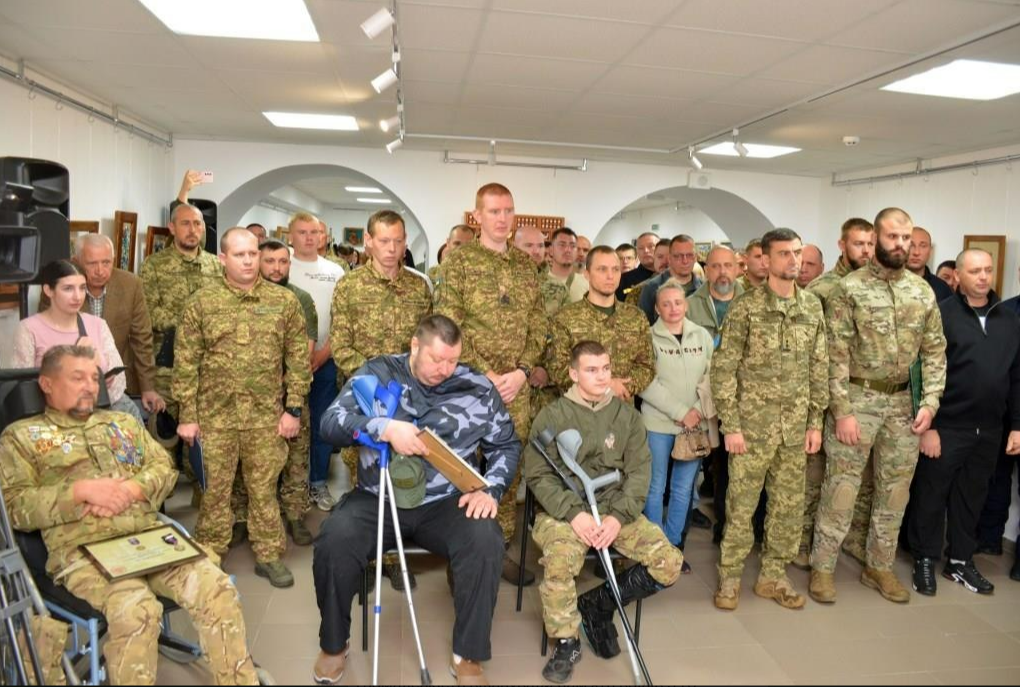 У Кропивницькому нагородили воїнів та ветеранів