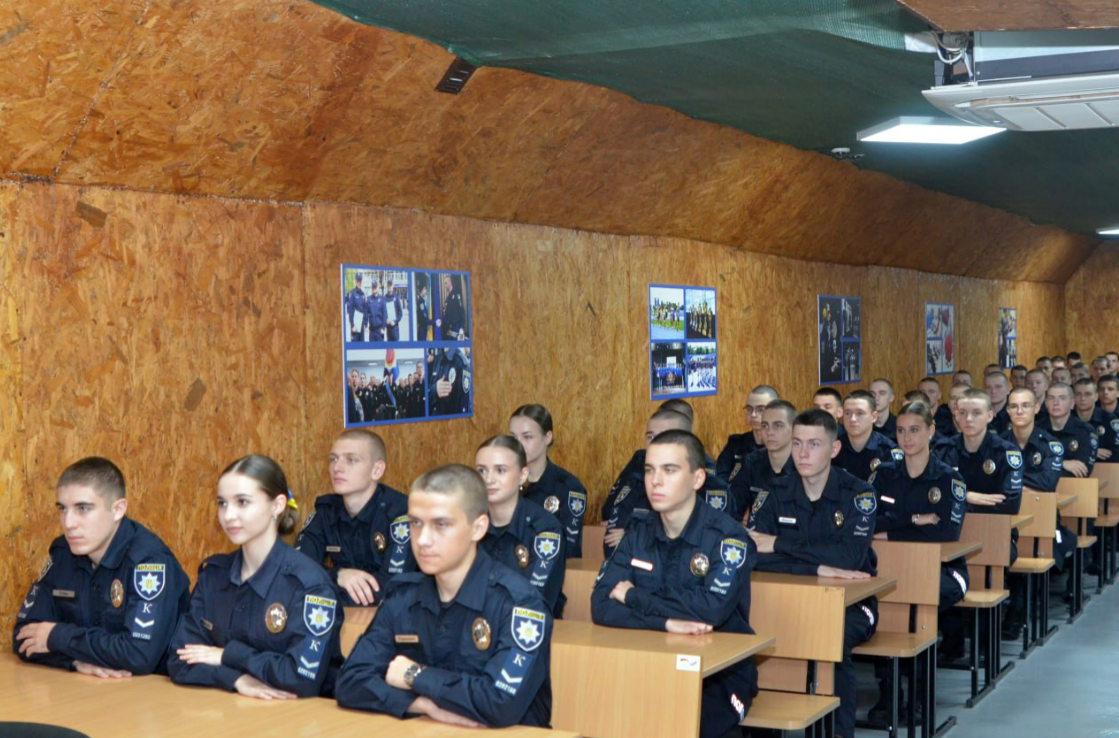 Майбутні правоохоронці склали присягу працівника поліції у Кропивницькому