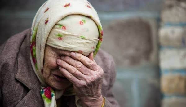 Обкрадав пенсіонерку через місяць після звільнення: на Кіровоградщині рецидивіста засудили до 7 років